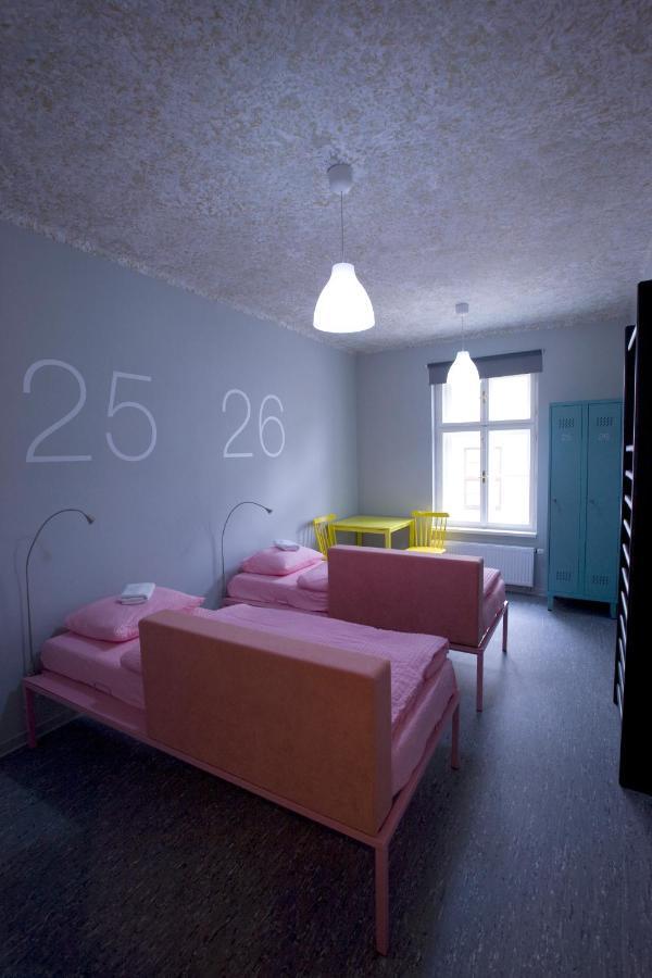 Hostel U Zlateho Kohouta Kromeriz Ngoại thất bức ảnh
